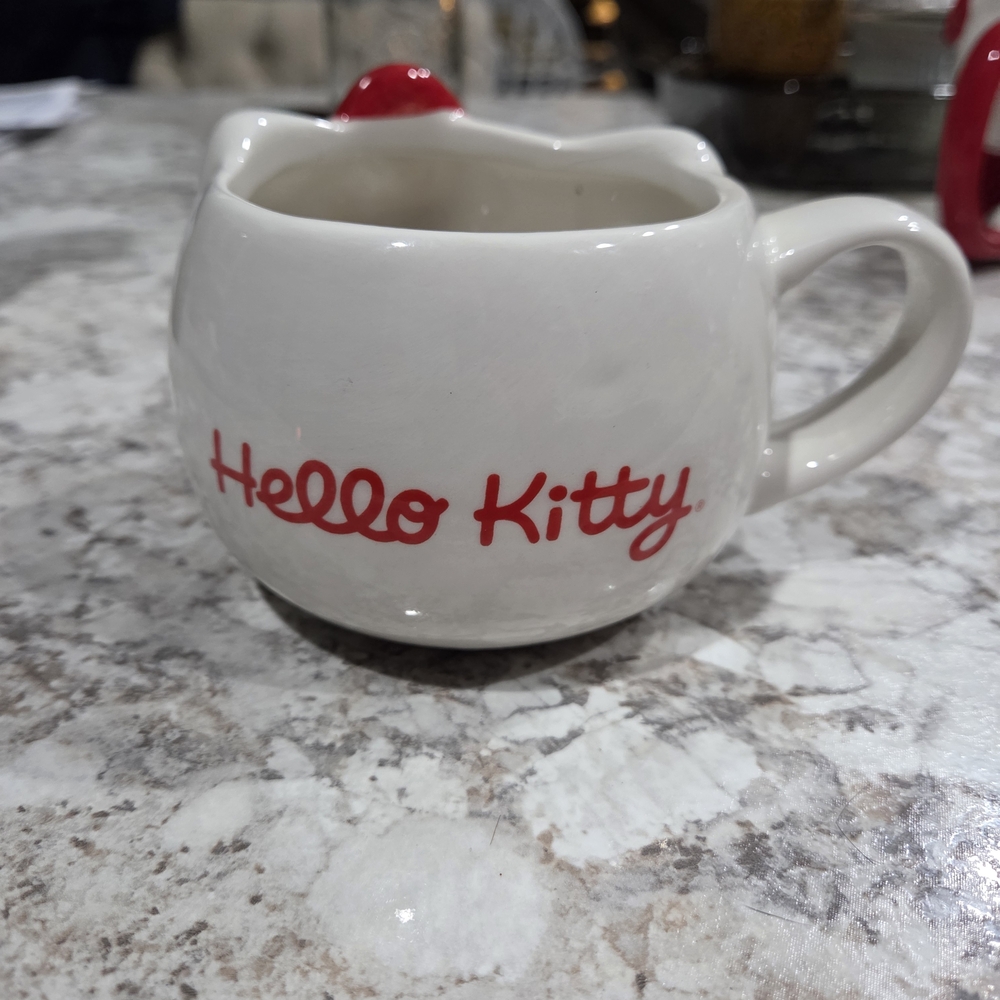 Sanrio Hello Kitty Mug with Red Bow - Picture 3 of 6